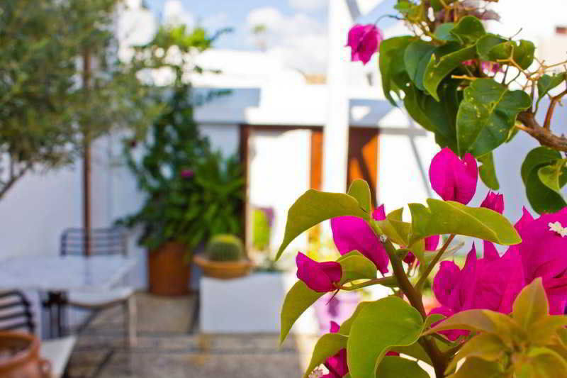 F Fine Suites - Adults Only Líndos Esterno foto